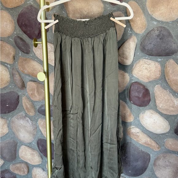 aerie Dresses & Skirts - Aerie Olive Maxi Skirt